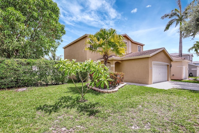 4667 SW 12th Ct, Deerfield Beach, FL 33442 - view of front of property featuring stucco siding, an attached garage, driveway, and a front yard
