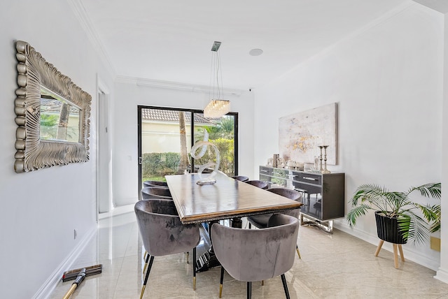 125 Pembroke Dr, Palm Beach Gardens, FL 33418 - dining space featuring crown molding, baseboards, and light tile patterned floors