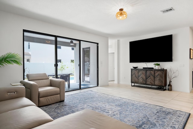 7102 Rockwood Rd, Jupiter, FL 33458 - view of tiled living area