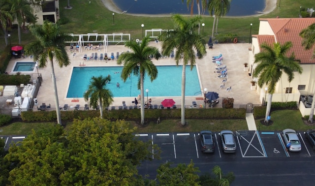 10231 N Circle Lake Dr Unit 101, Boynton Beach, FL 33437 - bird's eye view of a pool area