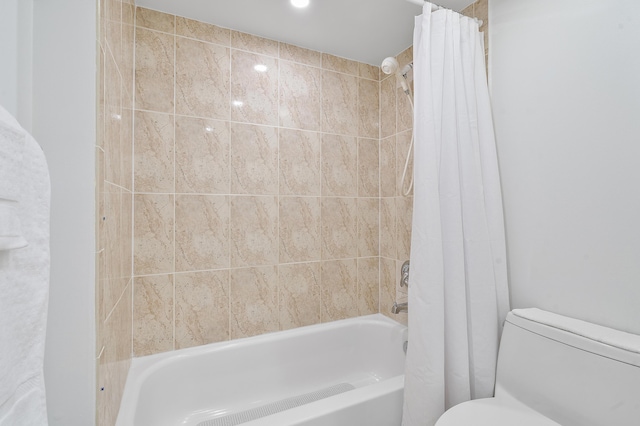 7678 Courtyard Run W, Boca Raton, FL 33433 - full bathroom featuring toilet and shower / tub combo with curtain
