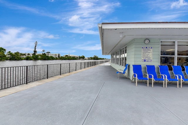 2430 S Federal Hwy Unit 10, Boynton Beach, FL 33435 - surrounding community with a water view