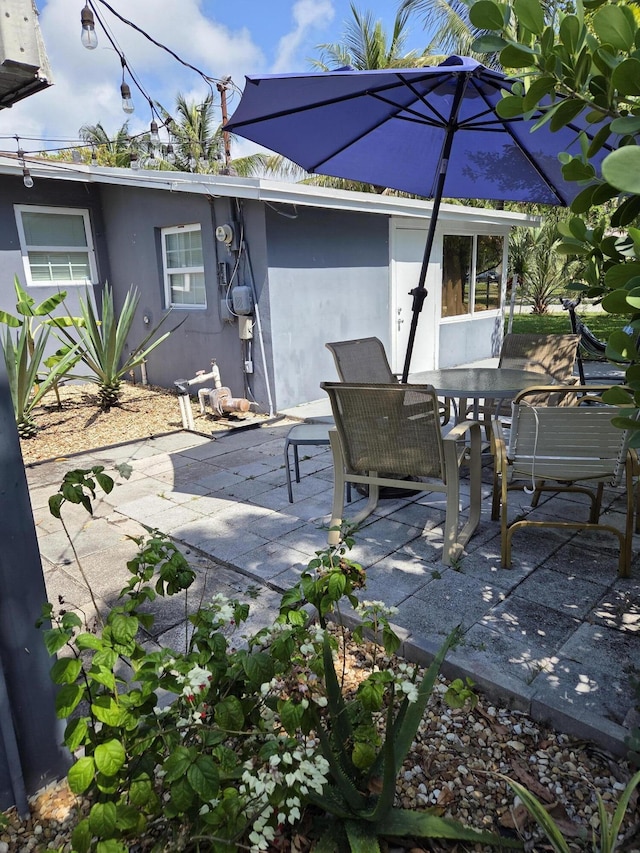 152 NW 14th Ave, Boynton Beach, FL 33435 - view of patio / terrace with outdoor dining space