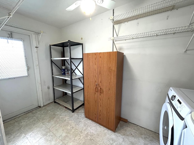 5725 Fernley Dr E Unit 71, West Palm Beach, FL 33415 - laundry area featuring separate washer and dryer and a ceiling fan