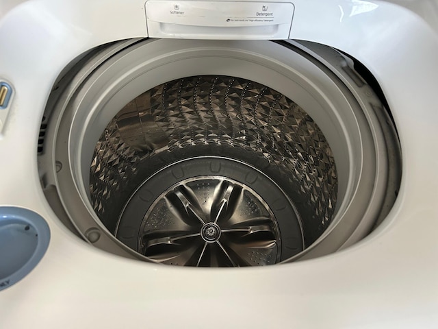 5725 Fernley Dr E Unit 71, West Palm Beach, FL 33415 - laundry view of washer / clothes dryer