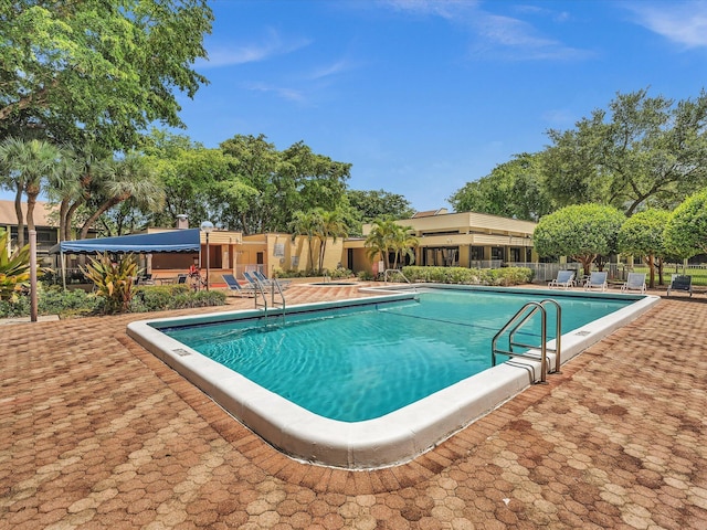 2027 SW 15th St Unit 177, Deerfield Beach, FL 33442 - community pool with a patio area