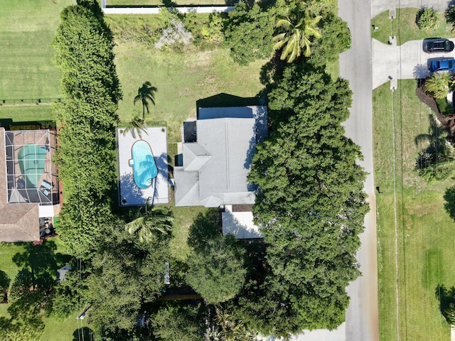 2033 SW Justison Ave, Port Saint Lucie, FL 34953 - bird's eye view of a pool area
