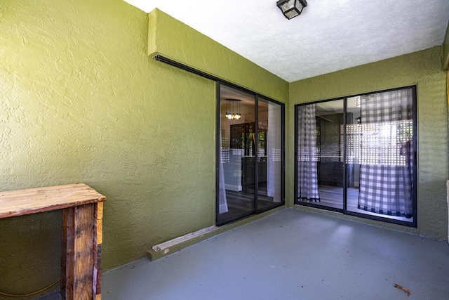 2569 SE Grand Dr, Port Saint Lucie, FL 34952 - view of patio / terrace