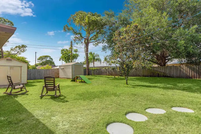 2550 SE Calais St, Port Saint Lucie, FL 34952 - view of yard