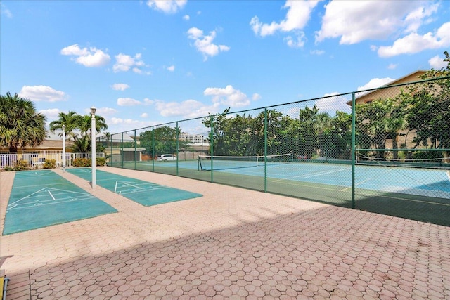 1009 N Ocean Blvd Unit 510, Pompano Beach, FL 33062 - view of tennis court