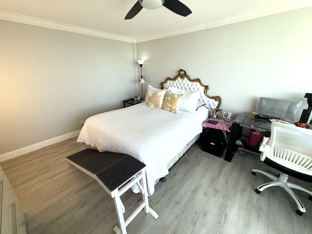 2425 Presidential Way Unit 1804, West Palm Beach, FL 33401 - bedroom featuring wood finished floors, crown molding, ceiling fan, baseboards, and an office area
