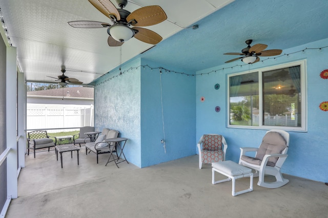 782 NW 16th Pl, Pompano Beach, FL 33060 - sunroom featuring ceiling fan