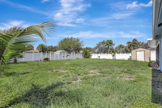 782 NW 16th Pl, Pompano Beach, FL 33060 - view of yard with a storage unit