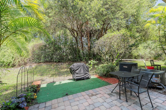 899 Pipers Cay Dr, West Palm Beach, FL 33415 - view of patio