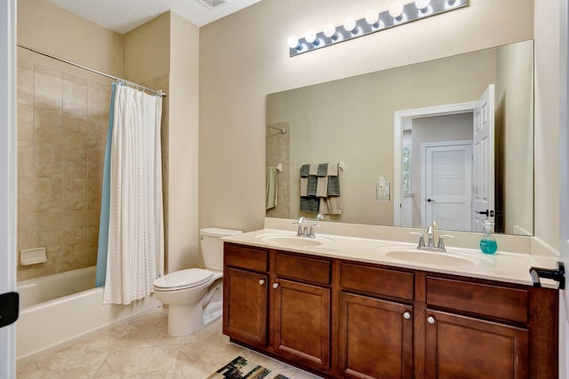 5030 Dulce Ct, Palm Beach Gardens, FL 33418 - full bath with double vanity, toilet, shower / tub combo with curtain, and tile patterned flooring