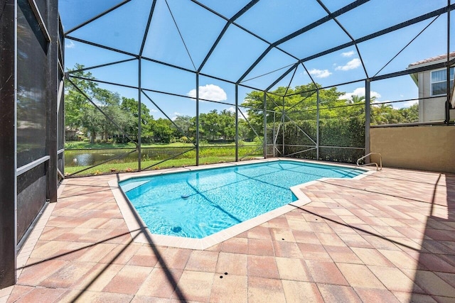 9961 Marsala Way, Delray Beach, FL 33446 - swimming pool with a patio area and glass enclosure