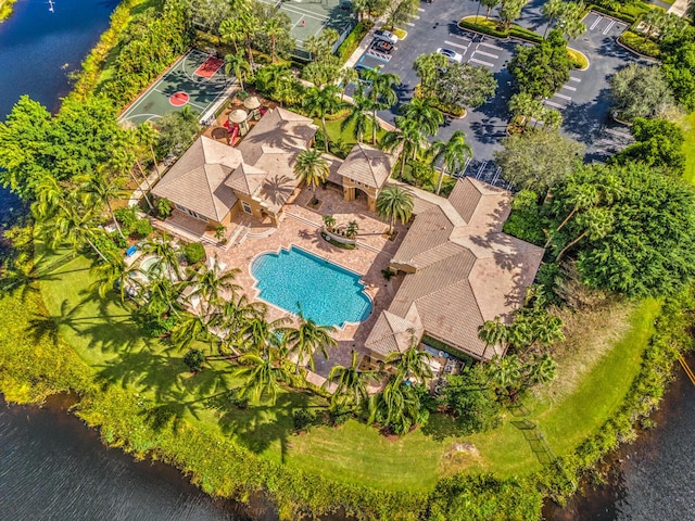 9961 Marsala Way, Delray Beach, FL 33446 - bird's eye view of a pool and a nearby body of water