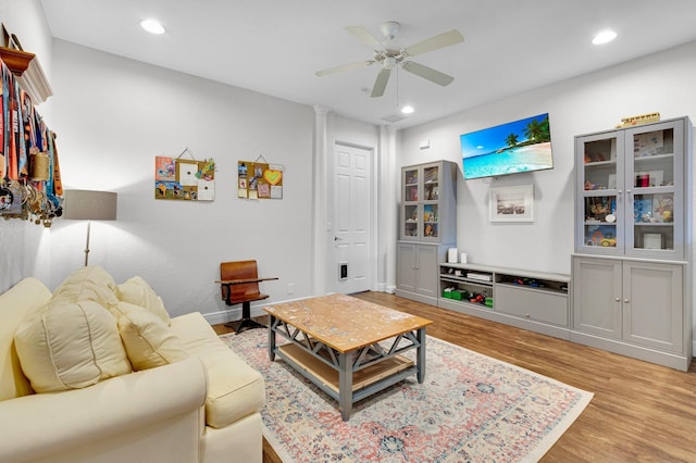 49 Lancaster Rd, Boynton Beach, FL 33426 - living area featuring light wood-style floors, recessed lighting, and a ceiling fan