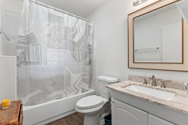 638 NE 8th Ave, Boynton Beach, FL 33435 - full bath with vanity, shower / bath combo, toilet, and wood finished floors