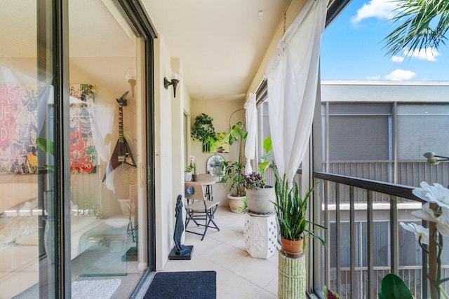5100 Las Verdes Cir Unit 316, Delray Beach, FL 33484 - view of balcony