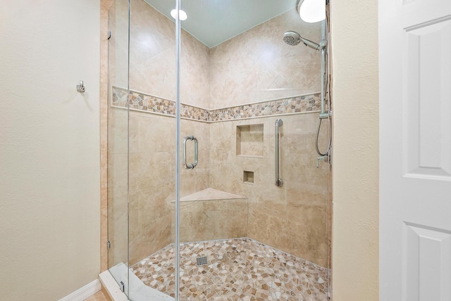 370 Golfview Rd Unit 304, North Palm Beach, FL 33408 - full bathroom featuring a stall shower