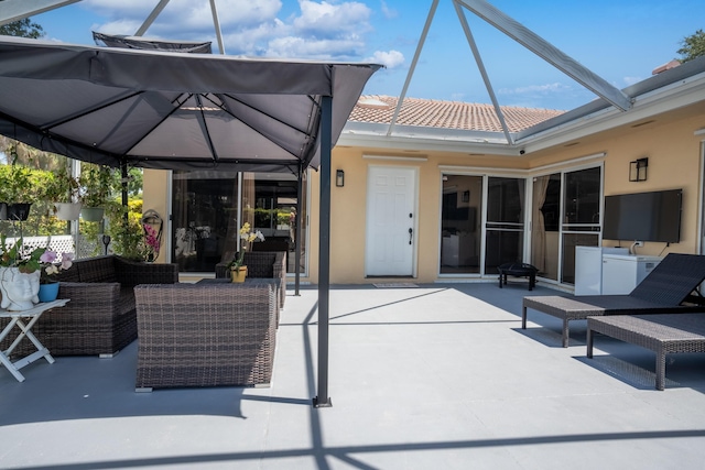 9132 Sun Terrace Cir Unit D, Palm Beach Gardens, FL 33403 - view of patio with a lanai