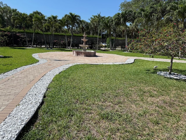 709 Lori Dr Unit 301, Palm Springs, FL 33461 - view of property's community