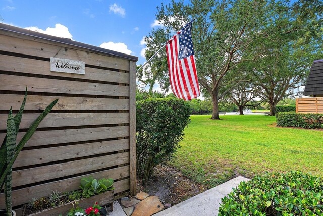 506 5th Ter, Palm Beach Gardens, FL 33418 - view of grassy yard