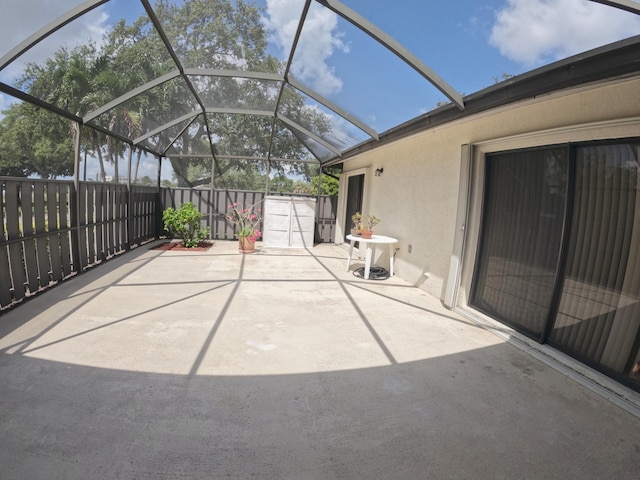 1713 Mariners Cv Unit 7C, Fort Pierce, FL 34950 - view of patio featuring a lanai