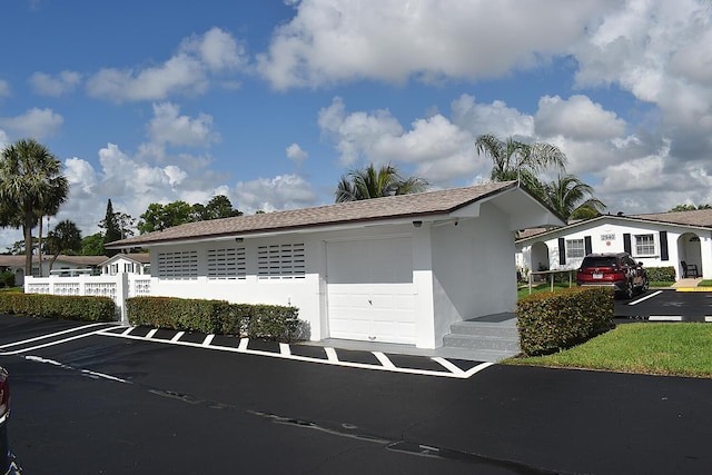 2930 Crosley Dr E Unit G, West Palm Beach, FL 33415 - exterior space featuring uncovered parking
