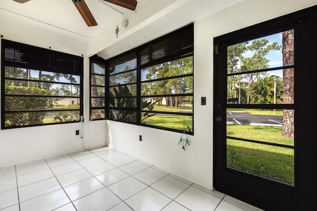 151 Pinto Palm Ct, Royal Palm Beach, FL 33411 - unfurnished sunroom featuring a ceiling fan and plenty of natural light