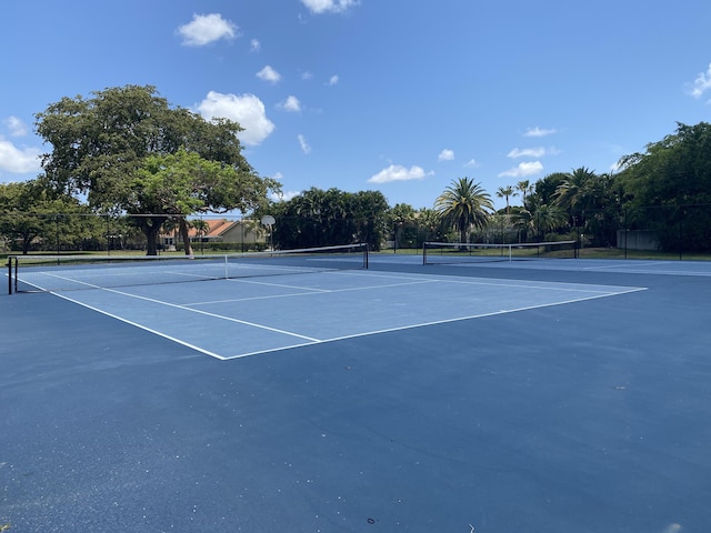 9496 Majestic Way, Boynton Beach, FL 33437 - view of tennis court featuring community basketball court