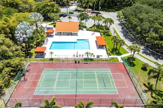 15318 W Tranquility Lake Dr, Delray Beach, FL 33446 - bird's eye view of a pool area
