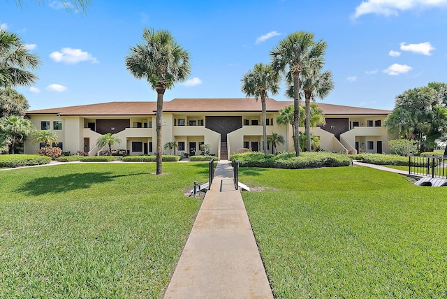 6860 SE Constitution Blvd Unit 204, Hobe Sound, FL 33455 - view of building exterior