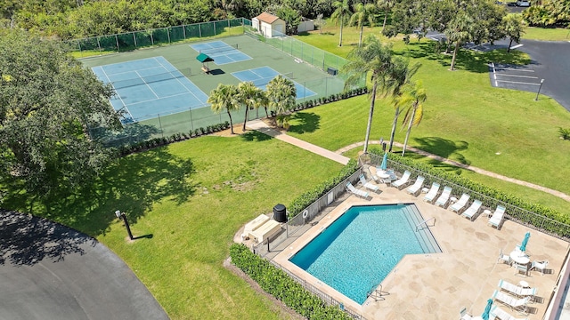 6860 SE Constitution Blvd Unit 204, Hobe Sound, FL 33455 - bird's eye view of a pool area
