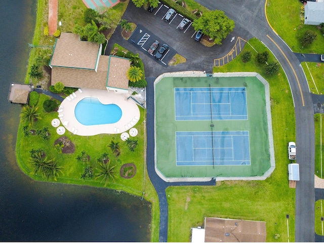 5135 Mirror Lakes Blvd, Boynton Beach, FL 33472 - bird's eye view of a pool