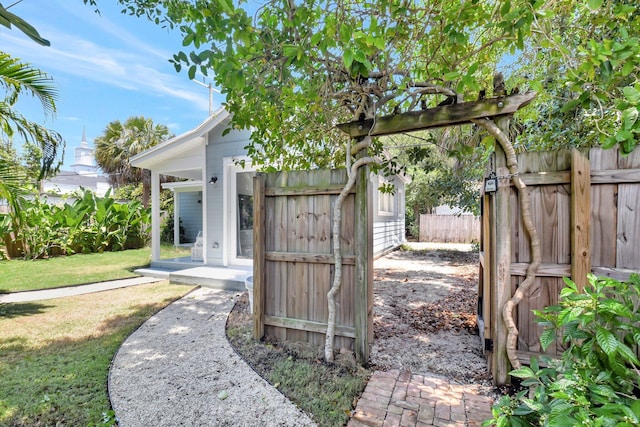 220 S L St, Lake Worth Beach, FL 33460 - view of yard