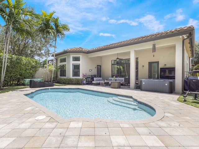 8784 Lewis River Rd, Delray Beach, FL 33446 - view of swimming pool with an outdoor hangout area, a patio, and ceiling fan