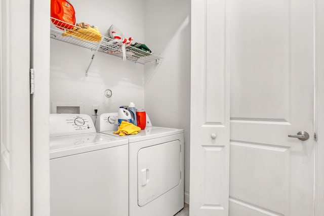 309 NE 11th Ave, Boynton Beach, FL 33435 - laundry room featuring independent washer and dryer