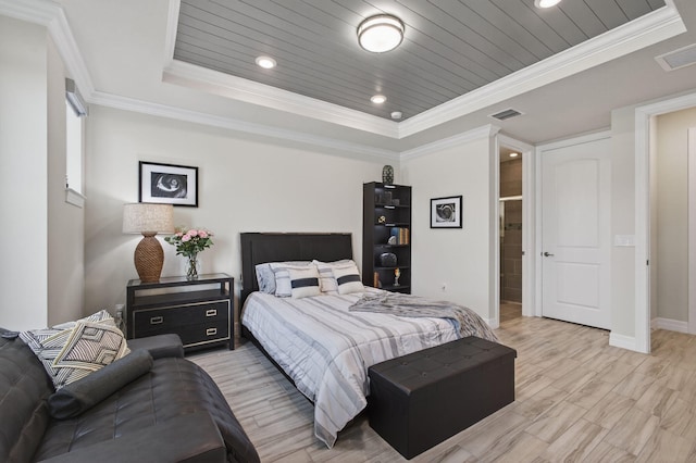 11620 Sally Ann Dr, Palm Beach Gardens, FL 33412 - bedroom featuring a tray ceiling, light wood finished floors, crown molding, baseboards, and recessed lighting