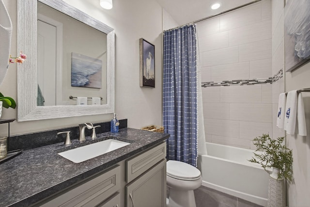 11620 Sally Ann Dr, Palm Beach Gardens, FL 33412 - full bath featuring vanity, toilet, shower / bath combo, and recessed lighting
