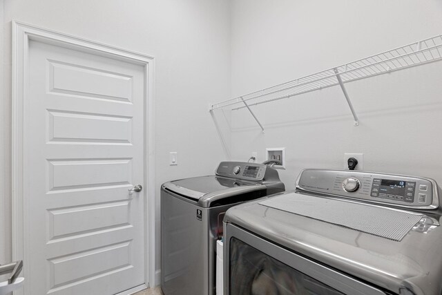 5309 Vespera St, Fort Pierce, FL 34951 - washroom featuring independent washer and dryer