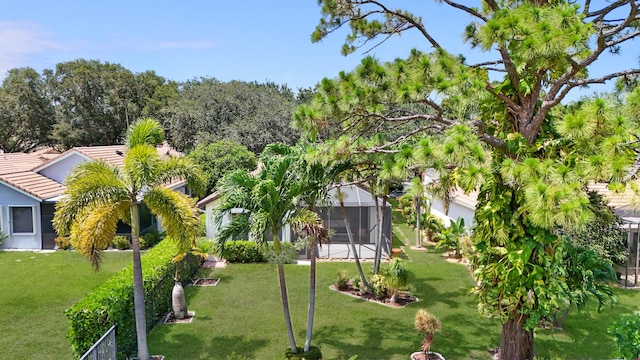 4560 Sherwood Forest Dr, Delray Beach, FL 33445 - view of community with a yard
