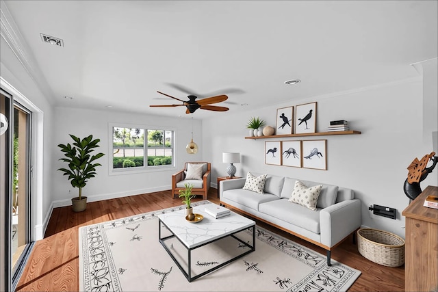 2934 SW 22nd Cir Unit 12A, Delray Beach, FL 33445 - living room featuring wood finished floors, ceiling fan, and recessed lighting