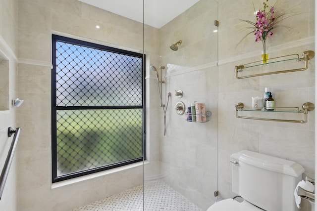 5625 Lakeview Mews Ct, Boynton Beach, FL 33437 - full bathroom featuring toilet and tiled shower