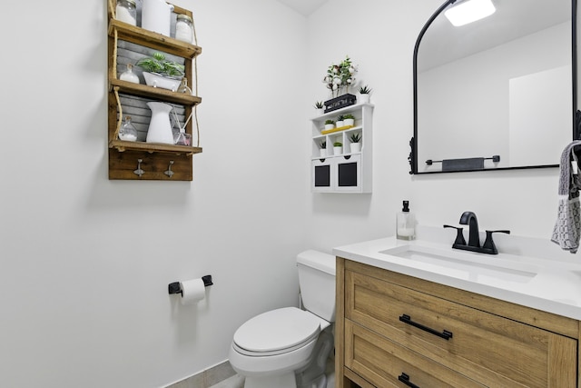 5625 Lakeview Mews Ct, Boynton Beach, FL 33437 - bathroom with vanity and toilet