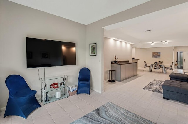 9998 Seacrest Cir Unit C, Boynton Beach, FL 33437 - tiled living room featuring baseboards