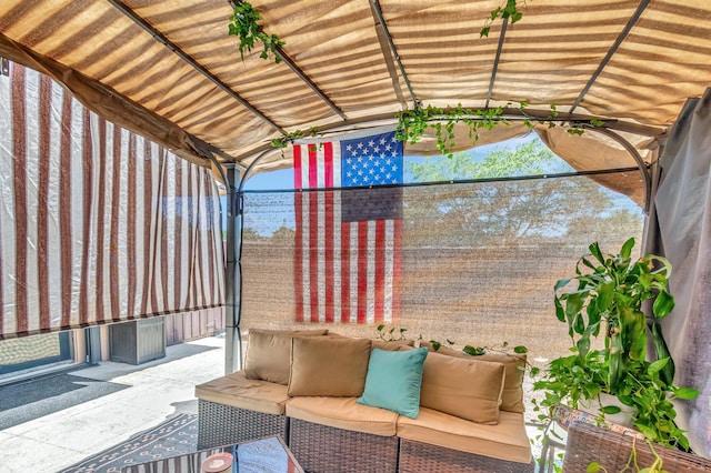 6644 66th Way, West Palm Beach, FL 33409 - sunroom / solarium with lofted ceiling