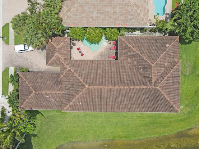 6468 Polo Pointe Way, Delray Beach, FL 33484 - bird's eye view of a pool