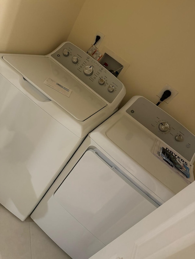 519 NW 3rd Ave Unit 519-521, Hallandale Beach, FL 33009 - washroom featuring washer and clothes dryer